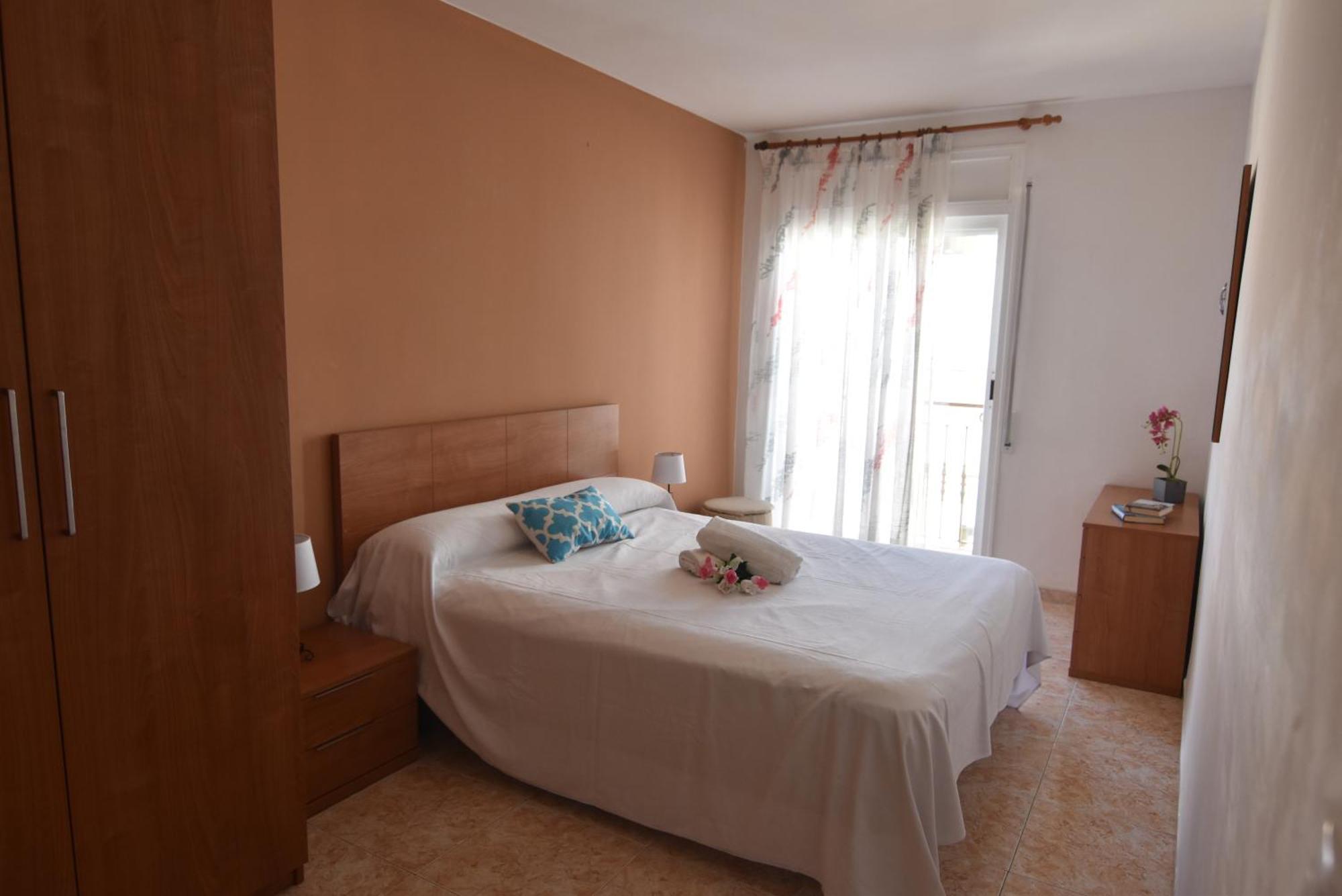 Rnet - Lluis Companys Roses Apartment Bagian luar foto