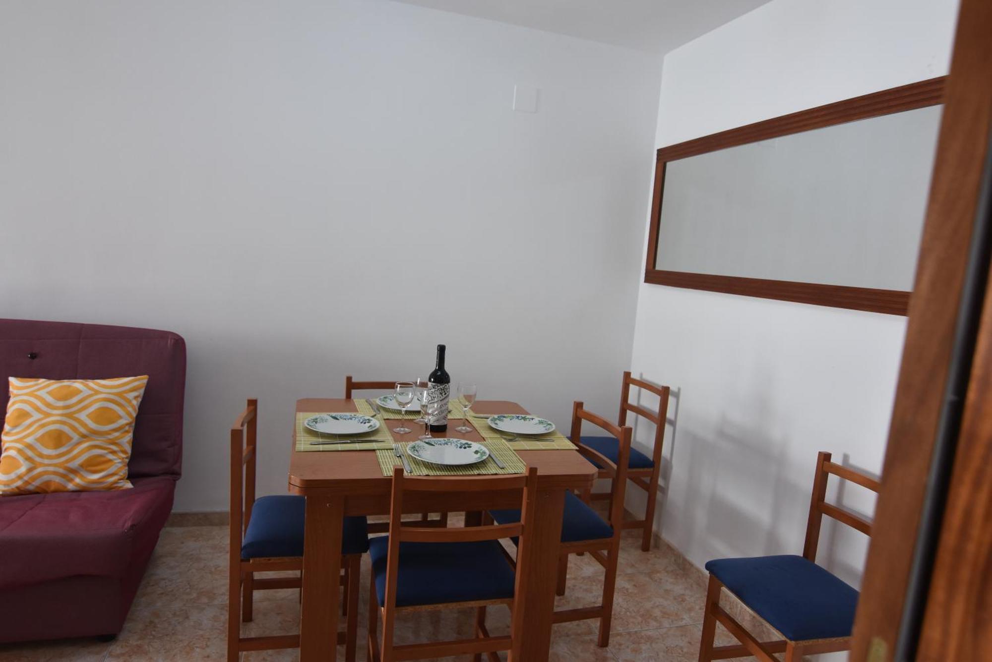 Rnet - Lluis Companys Roses Apartment Bagian luar foto